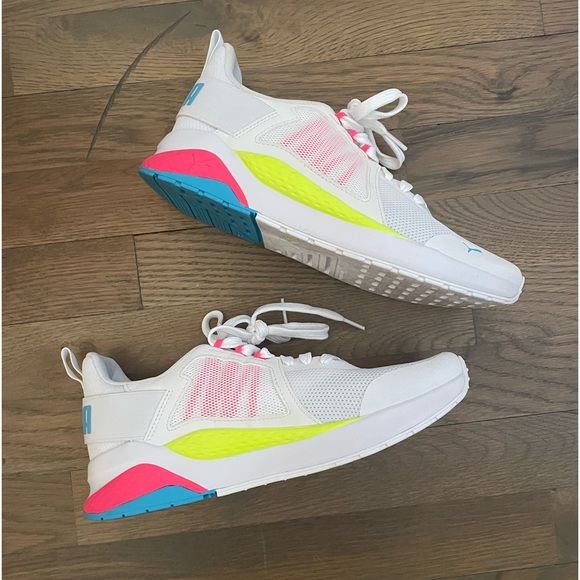 Puma Shoes - Puma Anzarun Women’s Athletic Shoe - Size 8